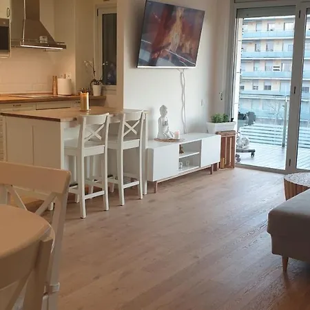 Homestay Completo Con Piscina Terraza Vistas Del Mar